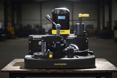 FRESADORA DE EXTREMO PORTATIL PARA PERFILES DE ALUMINIO EVOMILL100