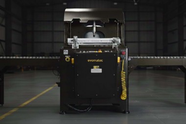 SIERRA DE HOJA ASCENDENTE AUTOMTICA PARA PERFILES DE ALUMINIO EVOM600